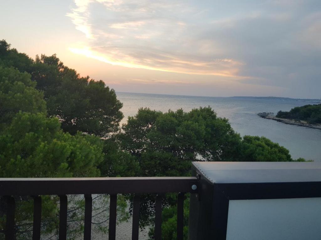 Suite Con Terrazzo Sul Mare E Discesa In Spiaggia A Gallipoli Ngoại thất bức ảnh