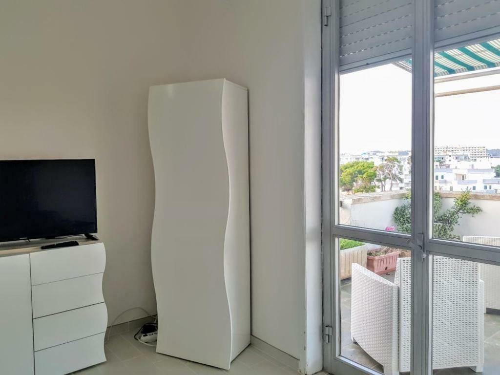 Suite Con Terrazzo Sul Mare E Discesa In Spiaggia A Gallipoli Ngoại thất bức ảnh