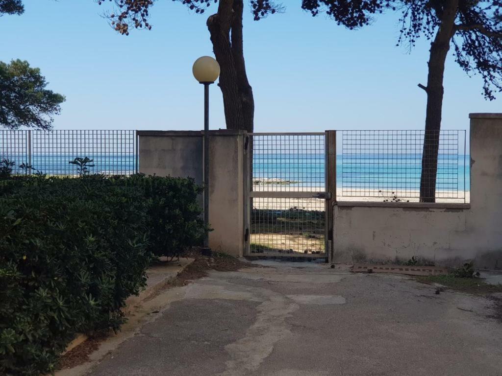Suite Con Terrazzo Sul Mare E Discesa In Spiaggia A Gallipoli Ngoại thất bức ảnh